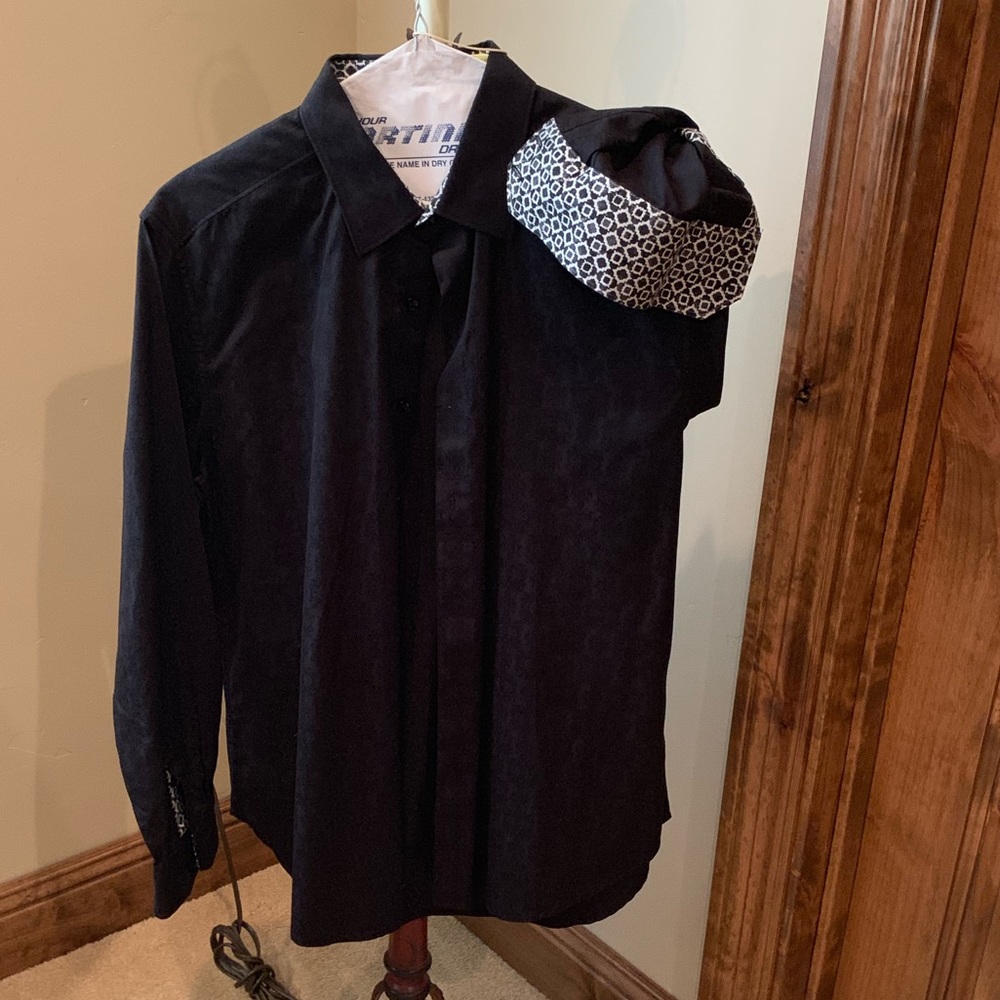 Robert Graham Dress shirt button up